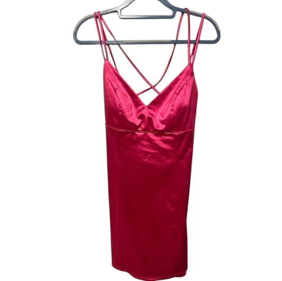 Fancy women pink dress size M-L with the open back - Picture 4 of 4